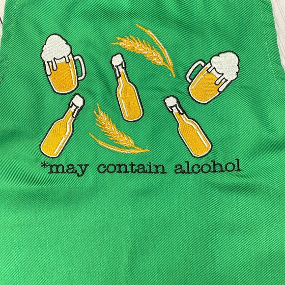 Beer Lovers Embroidered Apron - Picture 2 of 3
